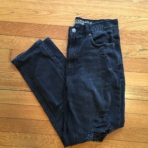 American Eagle Black Mom Jeans, size 6r